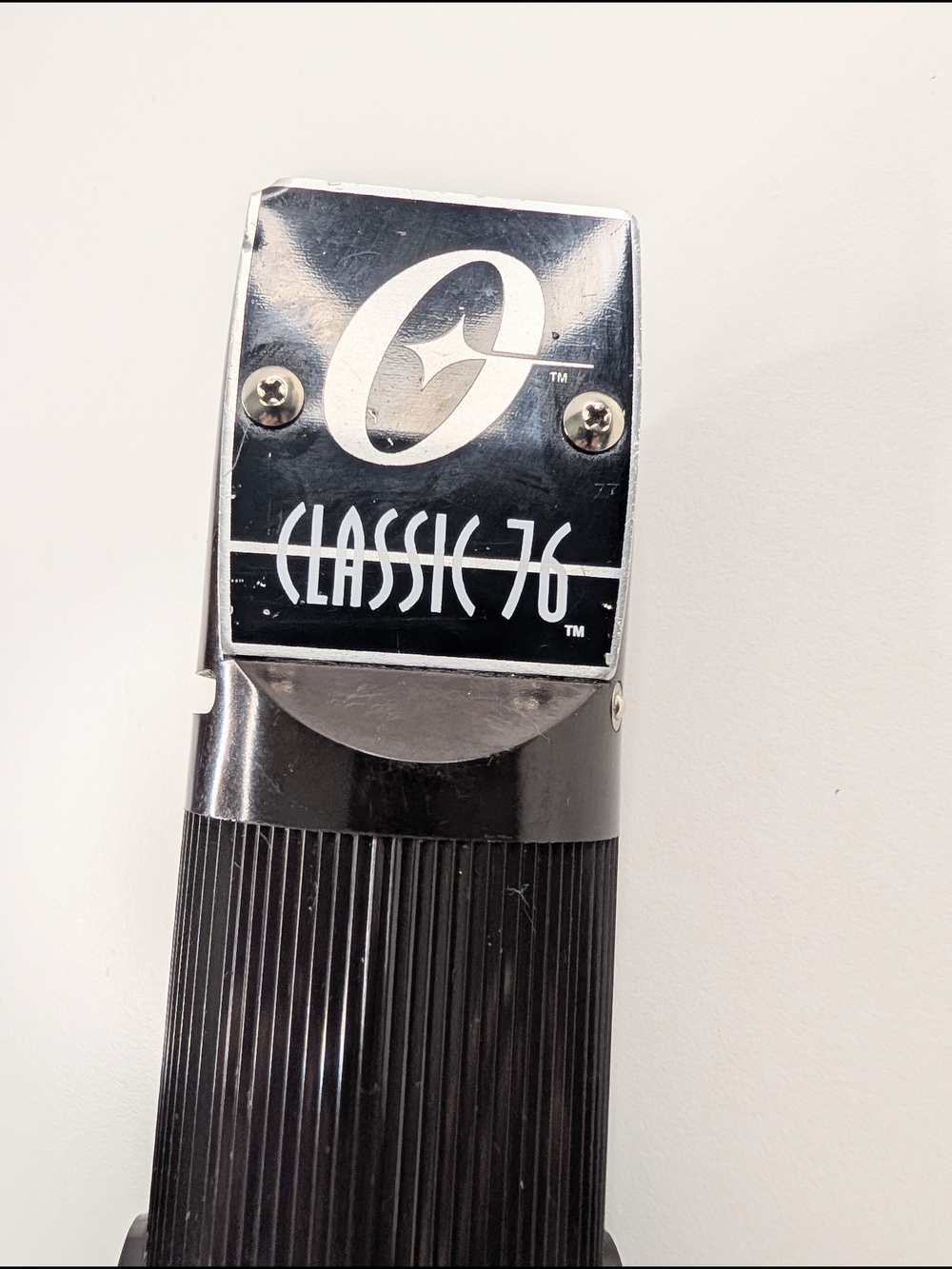 Oster Classic 76 Professional Hair Clippers, No Blade - Picture 5 of 5